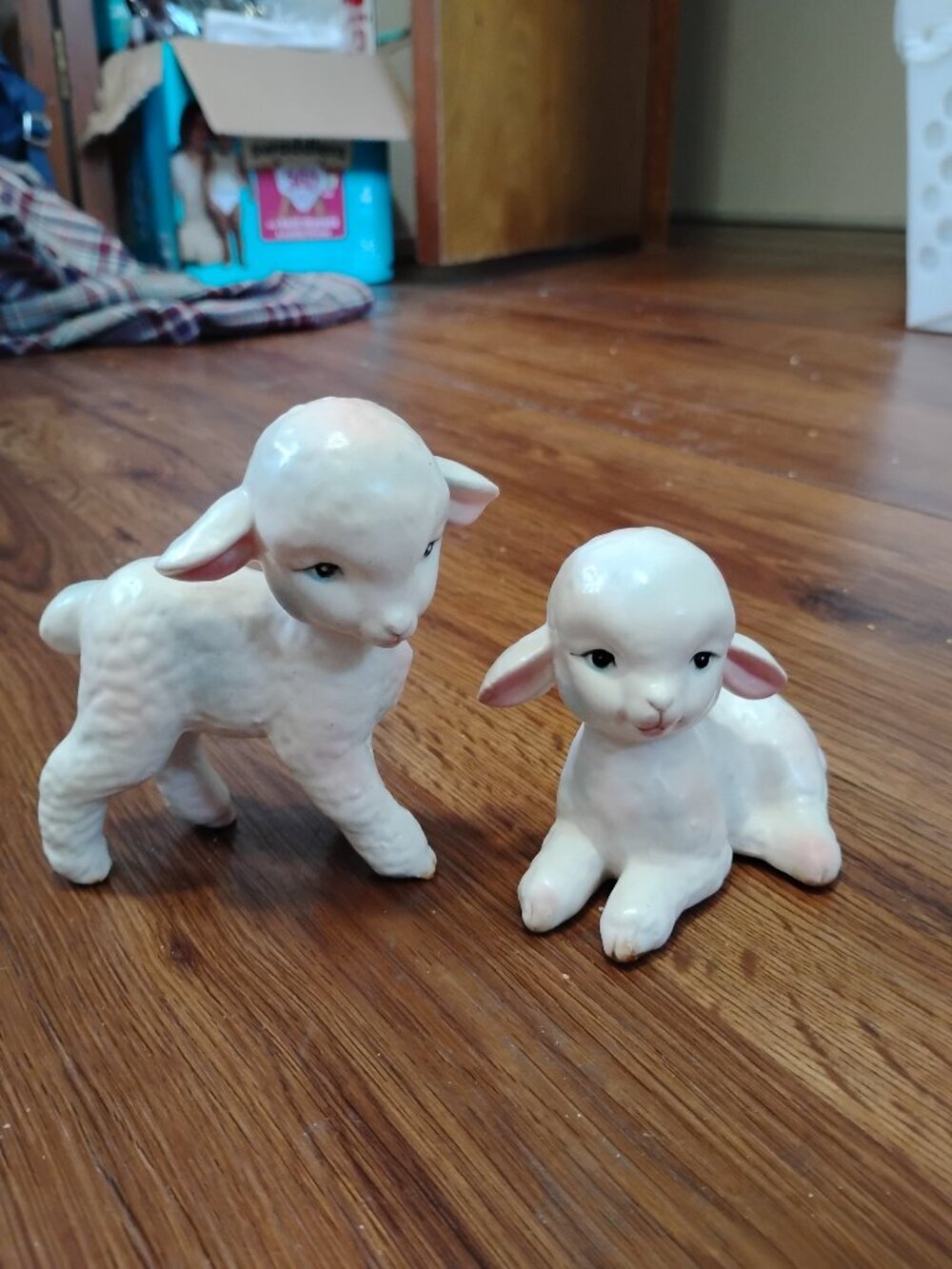 Vintage Lefton Porcelain Ceramic Lamb Set Japan
